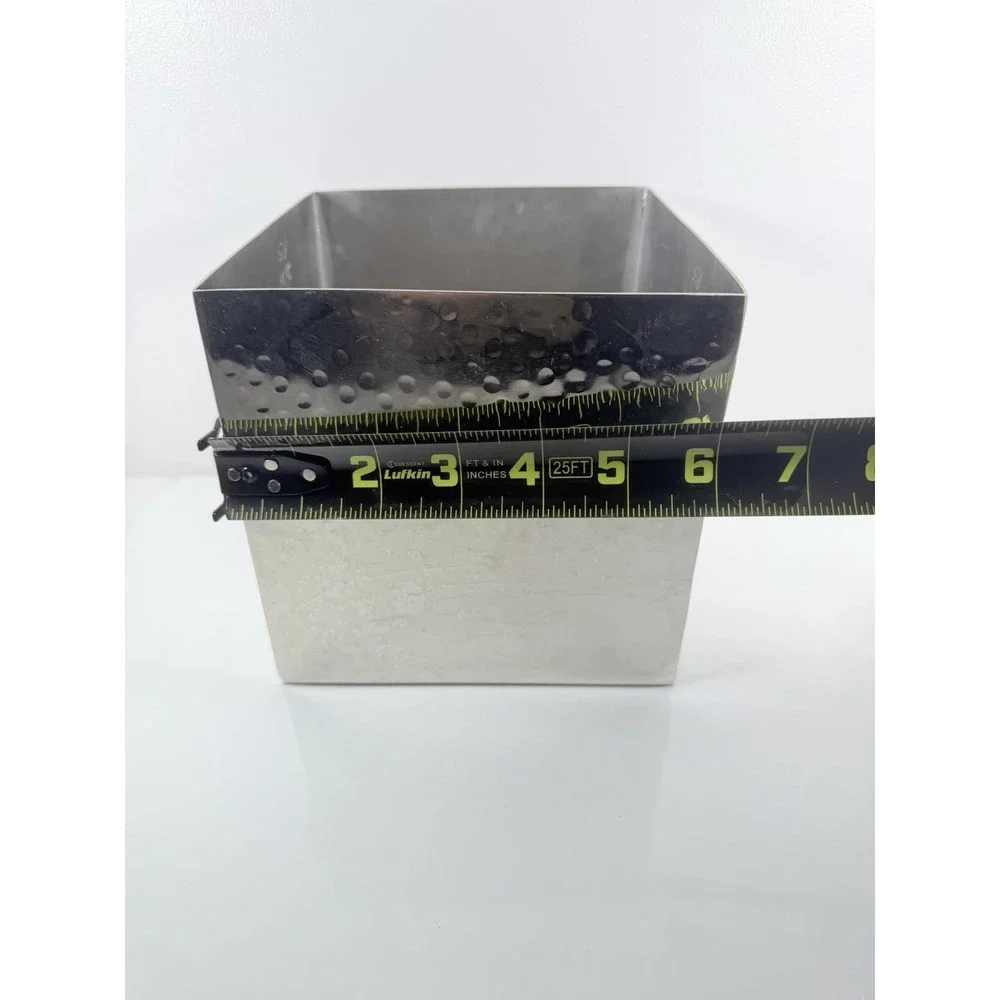 vintage Wendell August‎ Forge hammered aluminum box Hand Crafted.